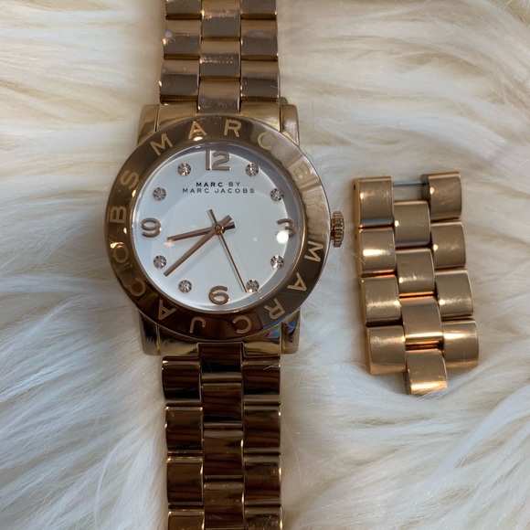 Marc by Marc Jacobs rose gold watch - Picture 3 of 6